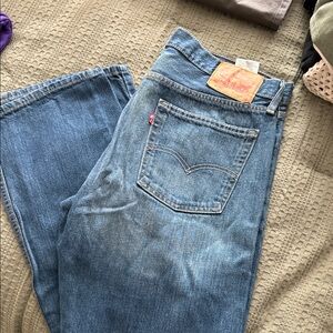 Levi's Men's Light Blue Relaxed Denim Jeans